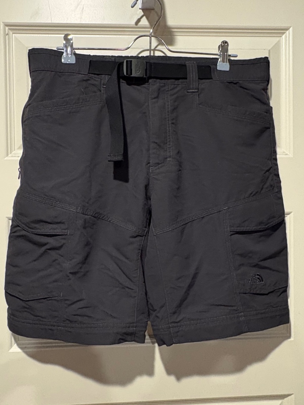The North Face Men's Cargo Hiking Shorts Belt Medium Dark Grey